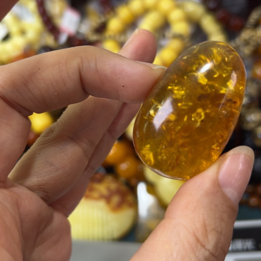 未镶嵌琥珀珠宝奇石909