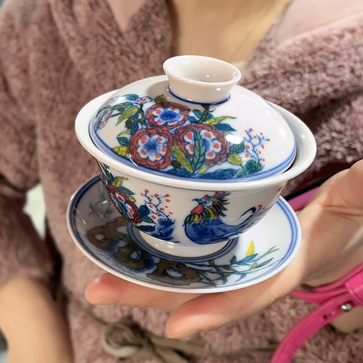 瓷片////景德镇陶瓷盖碗。红。