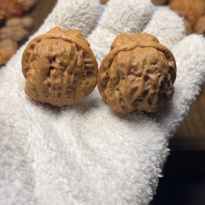 文玩核桃把件36尺打底【蛤蟆头】