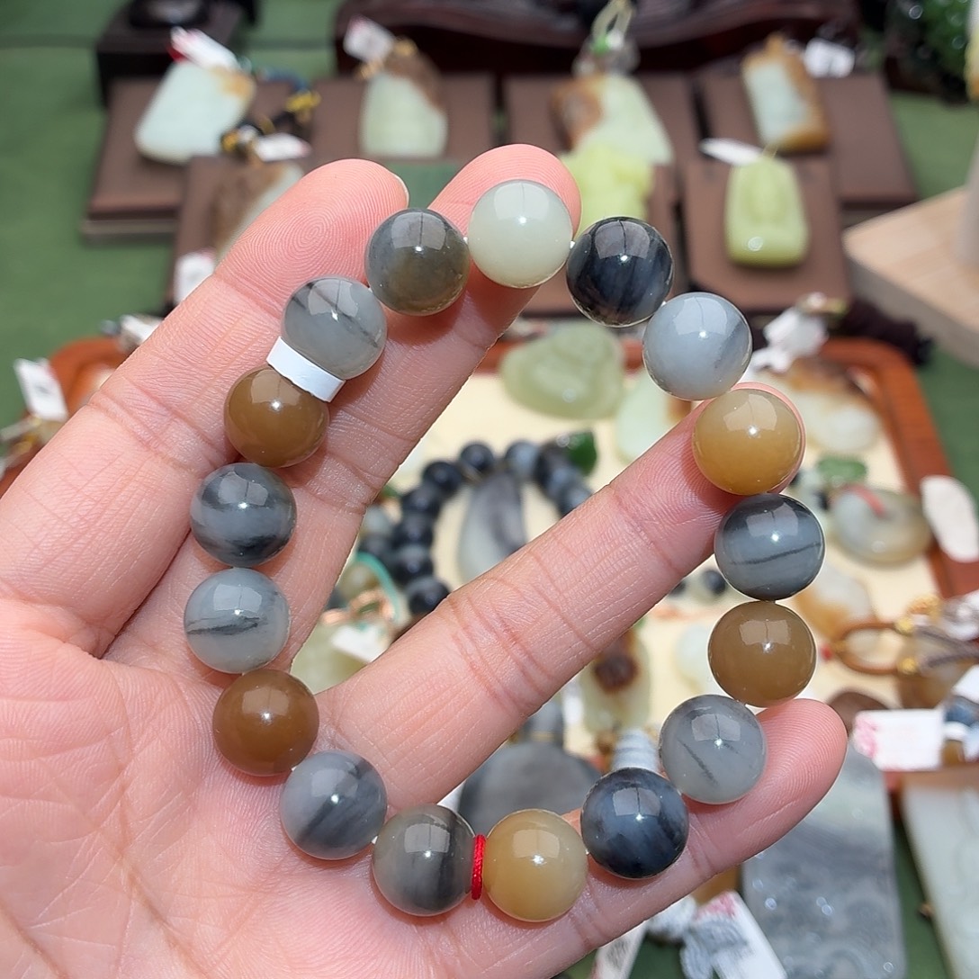 和田玉（糖玉）未镶嵌手链