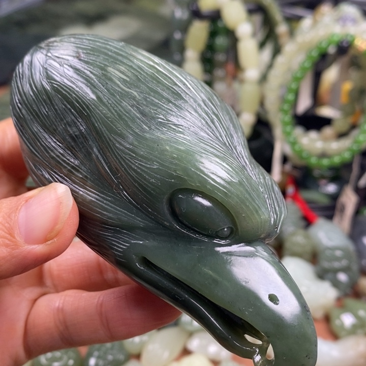 和田玉未镶嵌颈饰予