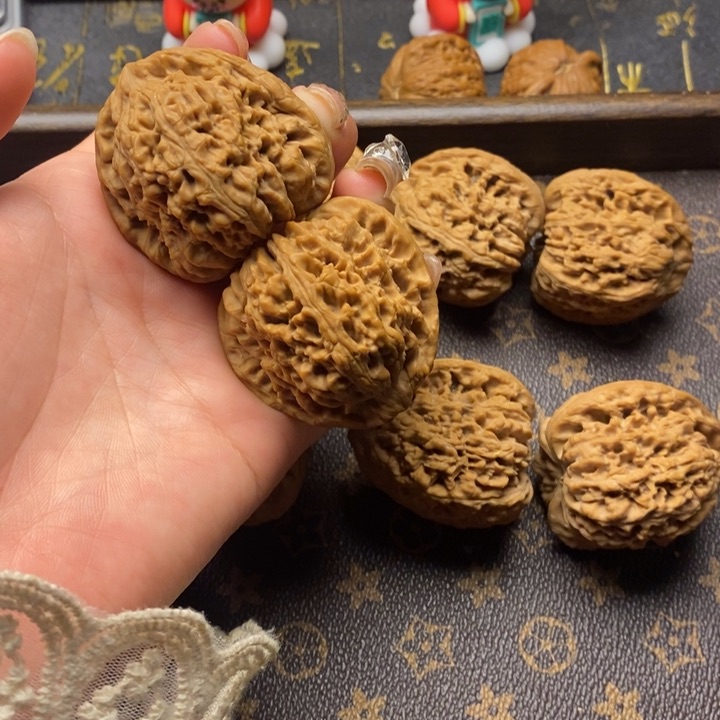 桃核把件晴****生南疆石文玩核桃