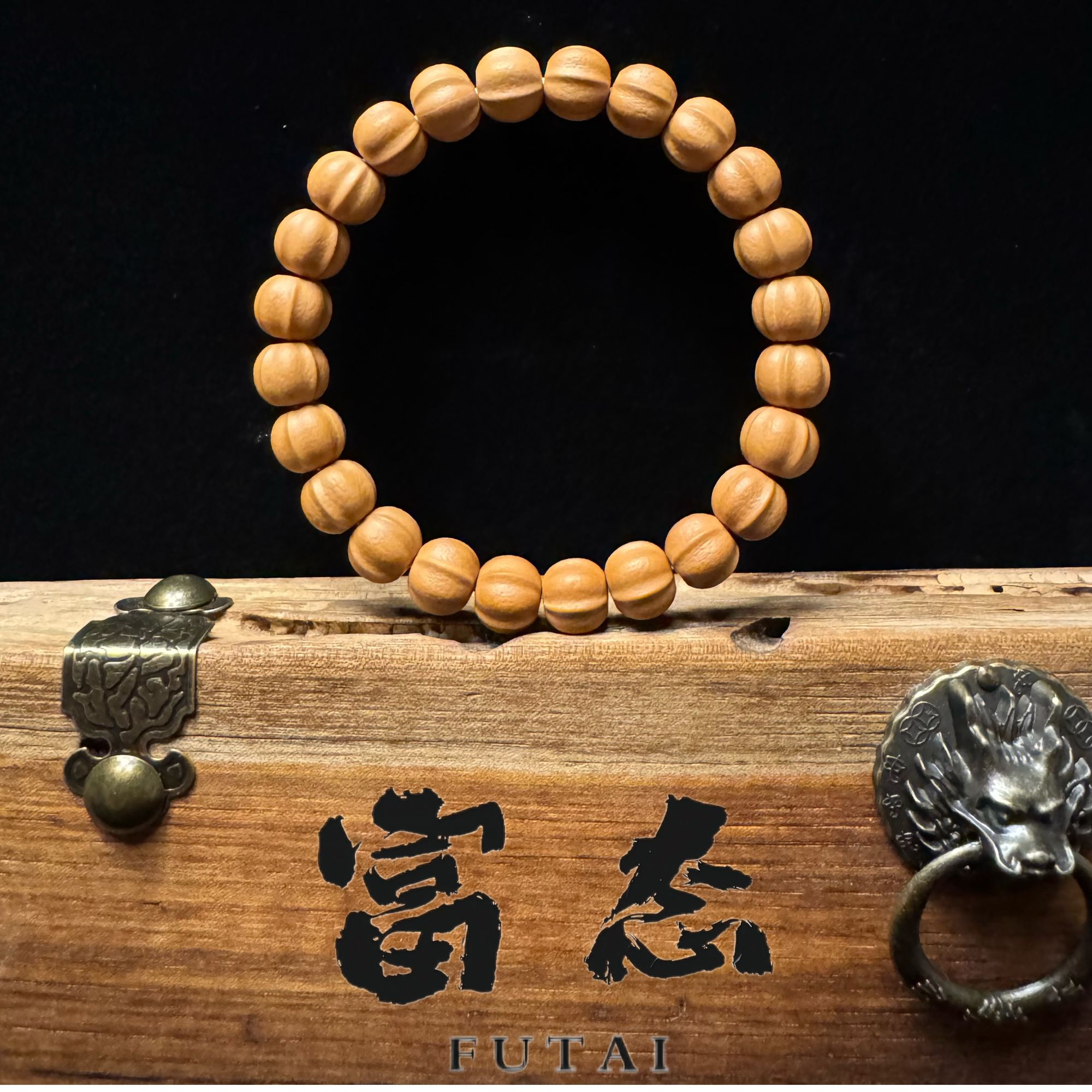 「富态文玩·四鳍鲨鱼」