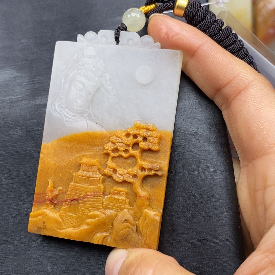 石英质玉（黄龙玉）颈饰未镶嵌