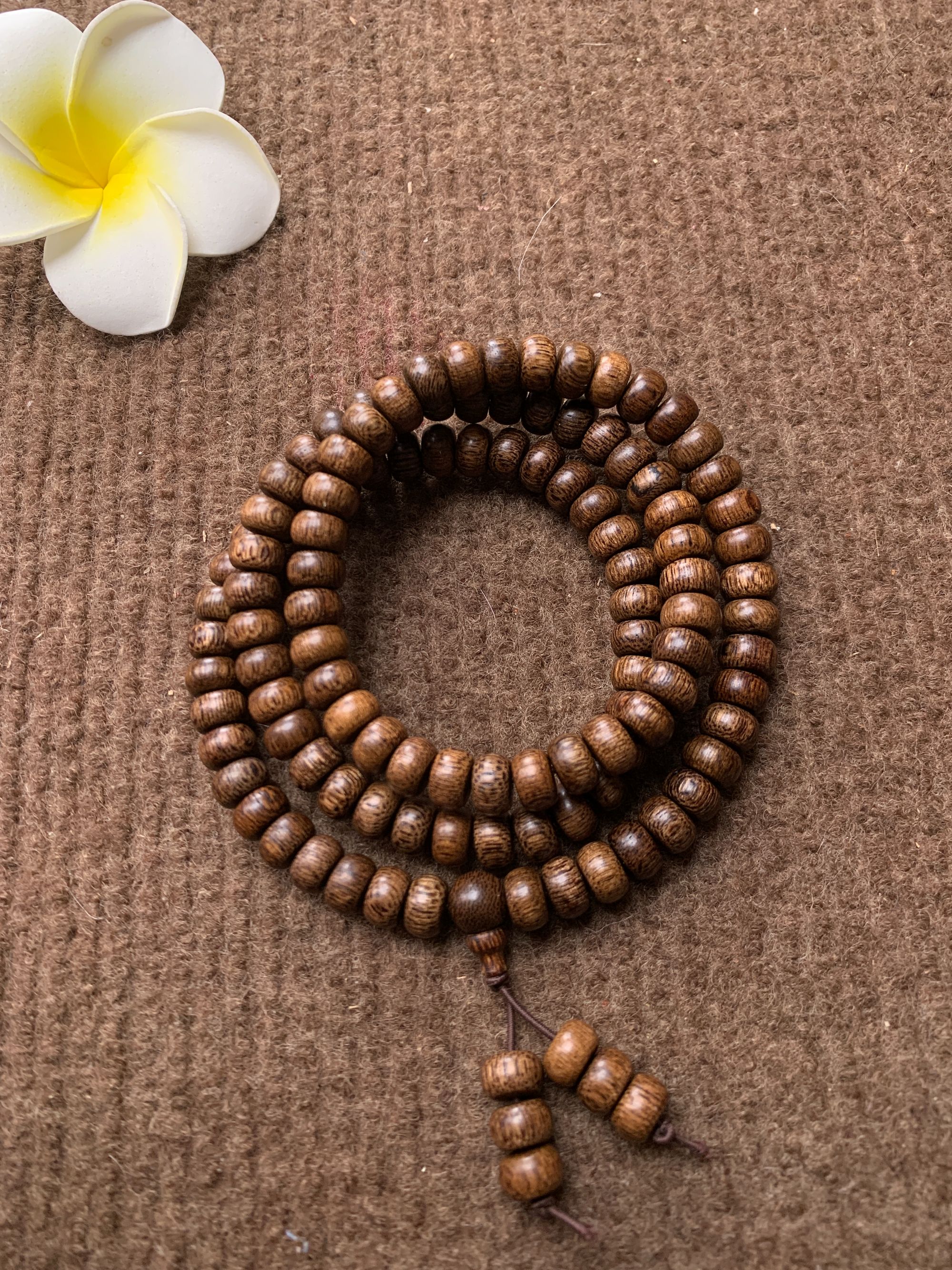 沉香紫奇5*8算盘珠多圈手串（多样性发货）