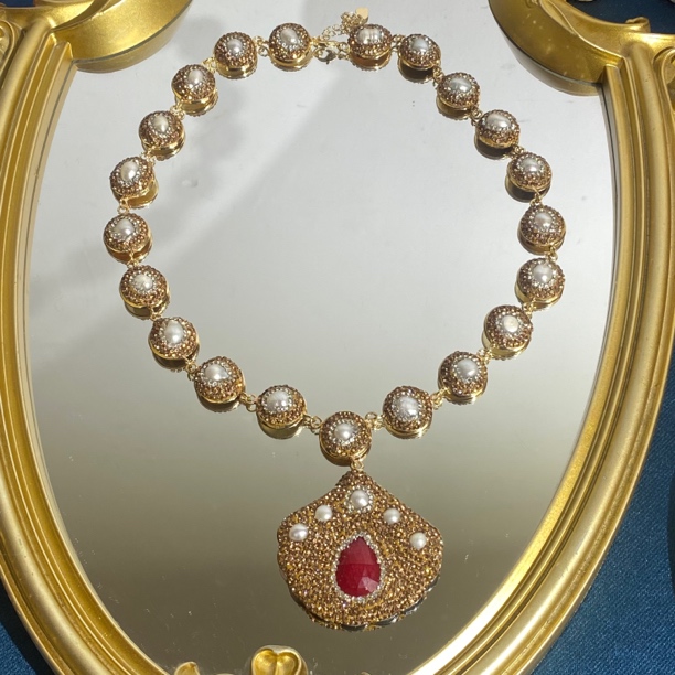 铜合金合成锆石项链 TTSD 红色贝形镶嵌轻奢复古项链 1229