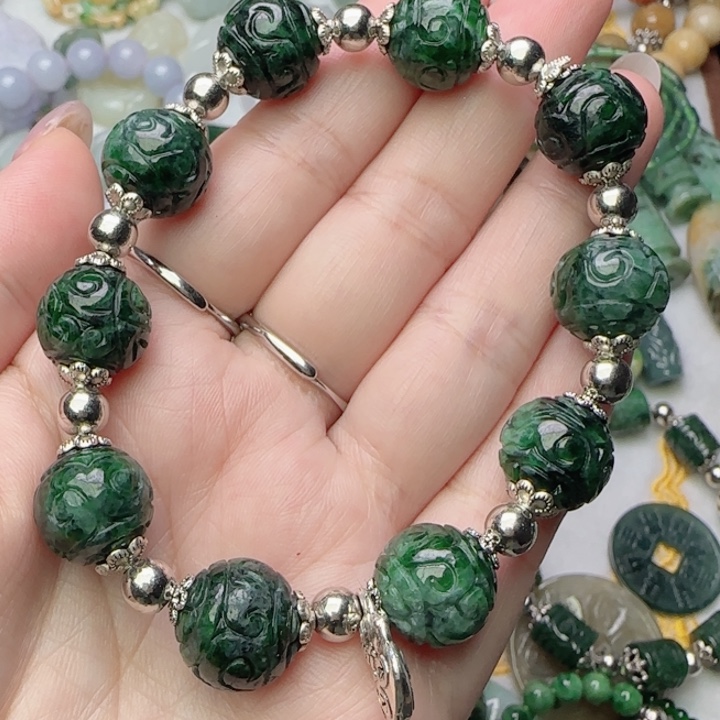 翡翠未镶嵌颈饰天然A货53