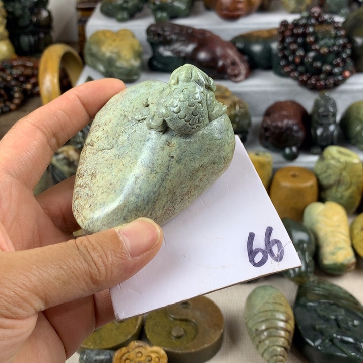 小***迹岫岩河磨玉（透闪石质玉）未镶嵌珠宝奇石