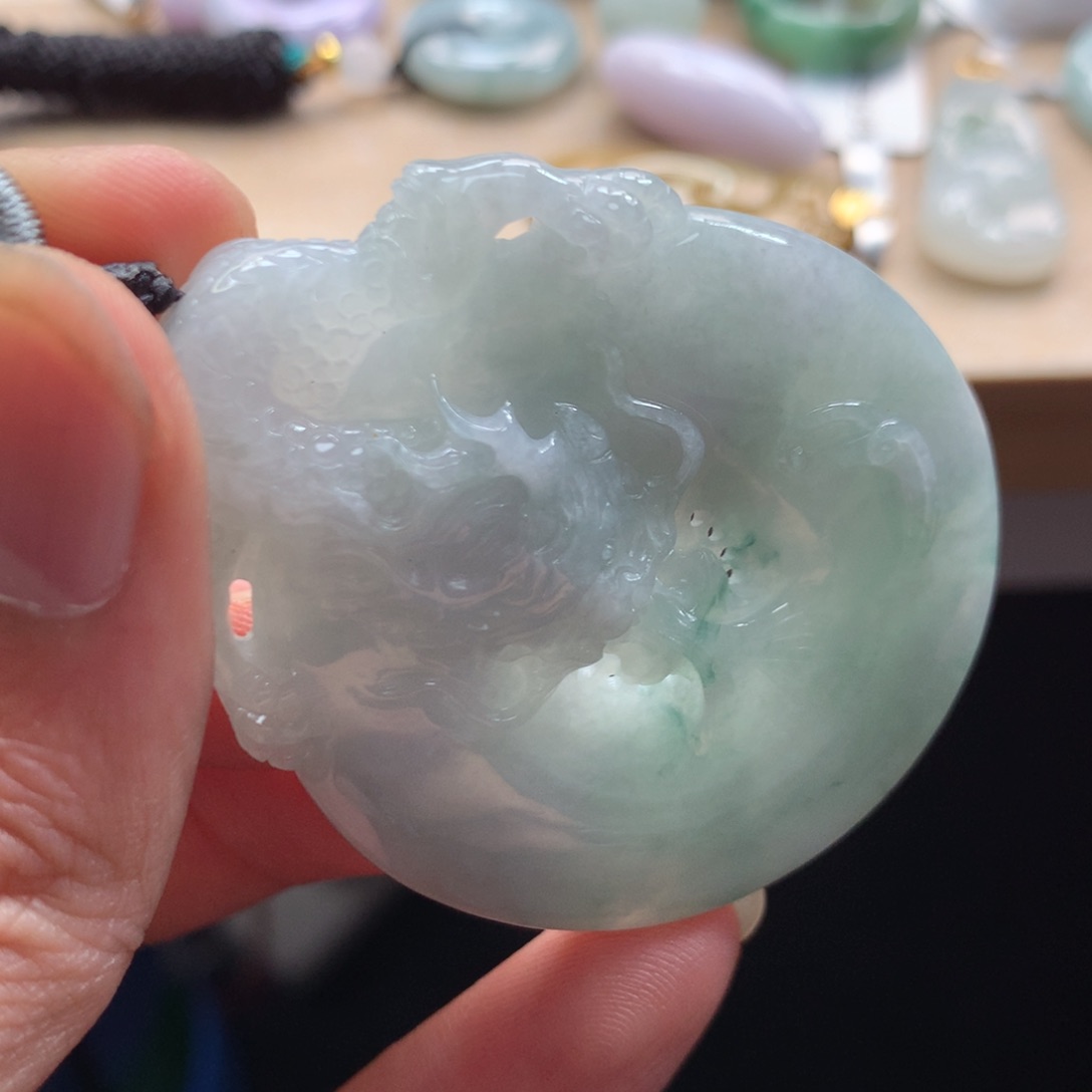 颈饰未镶嵌翡翠吊坠