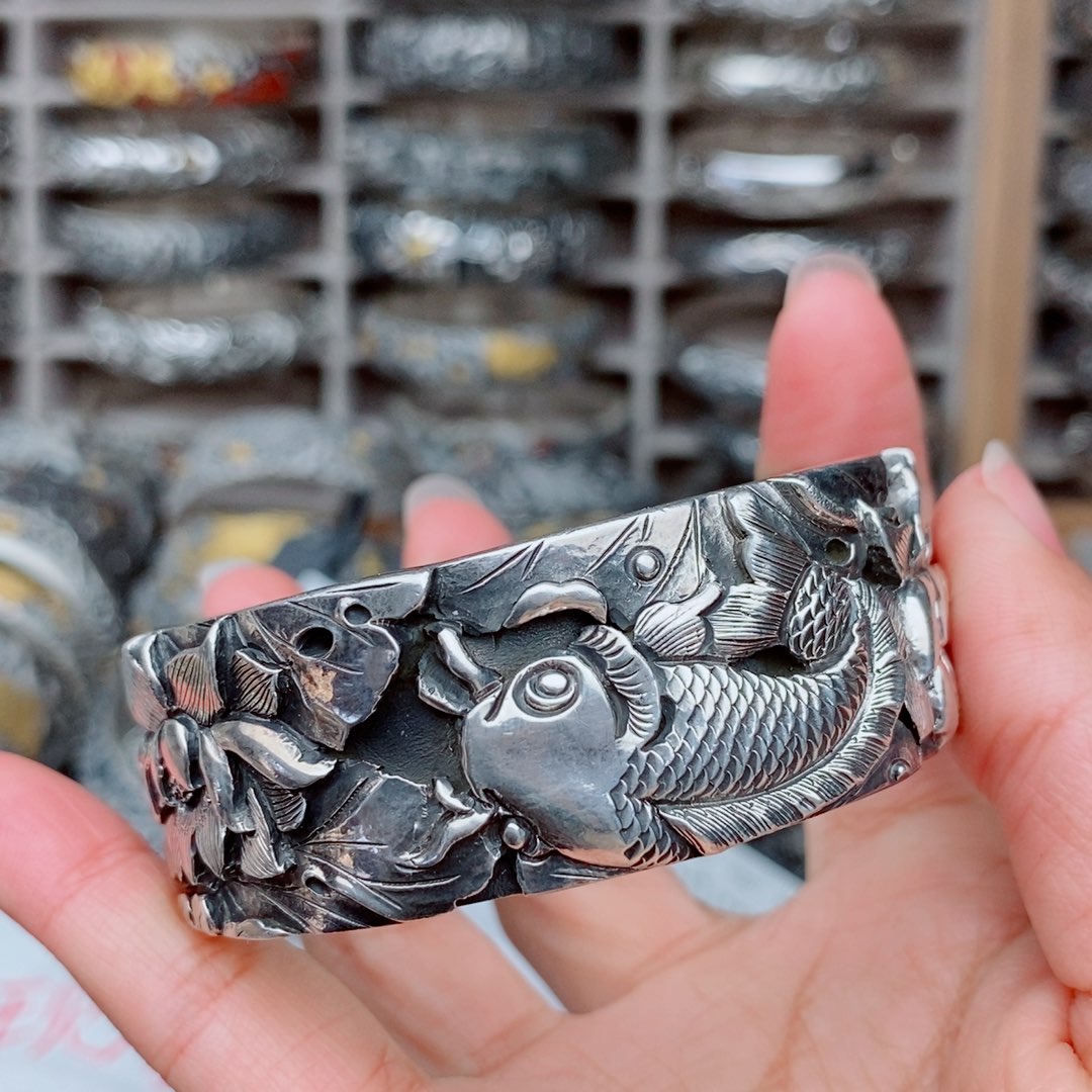 足银足银99鱼戏莲花手镯