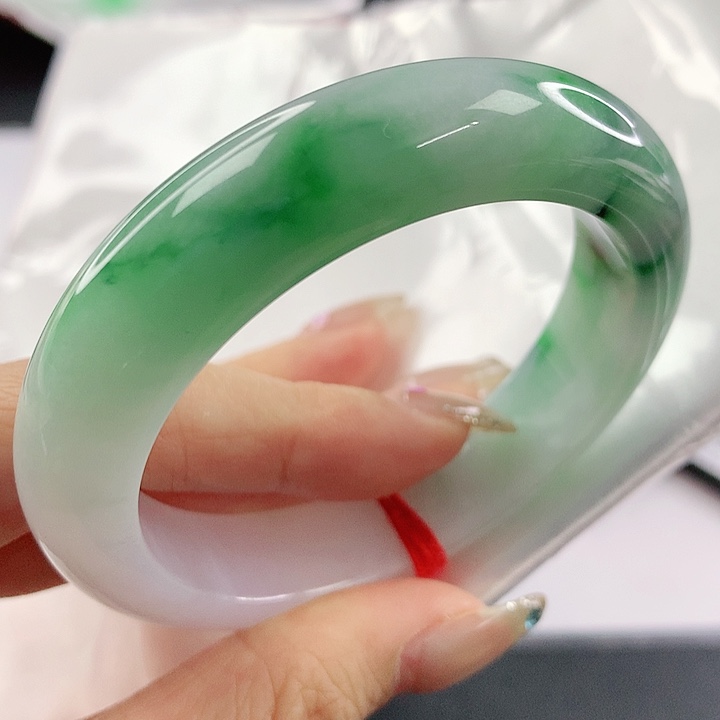 未镶嵌手镯翡翠，099