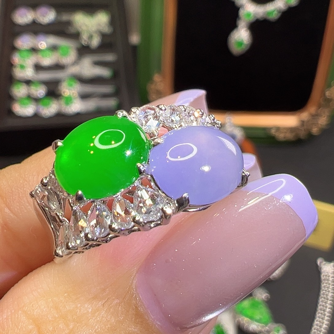 翡翠18K金镶嵌戒指翡翠