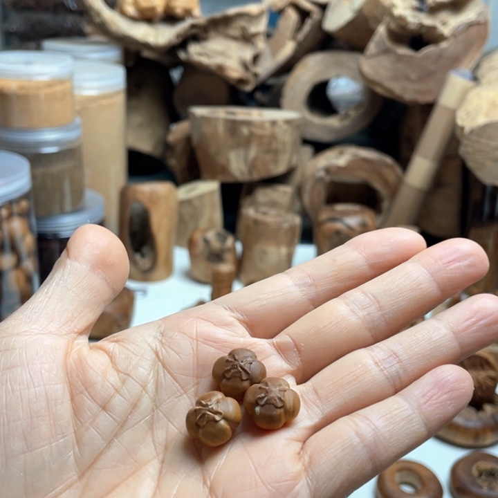 两***水檀香木原汁原味老山檀香