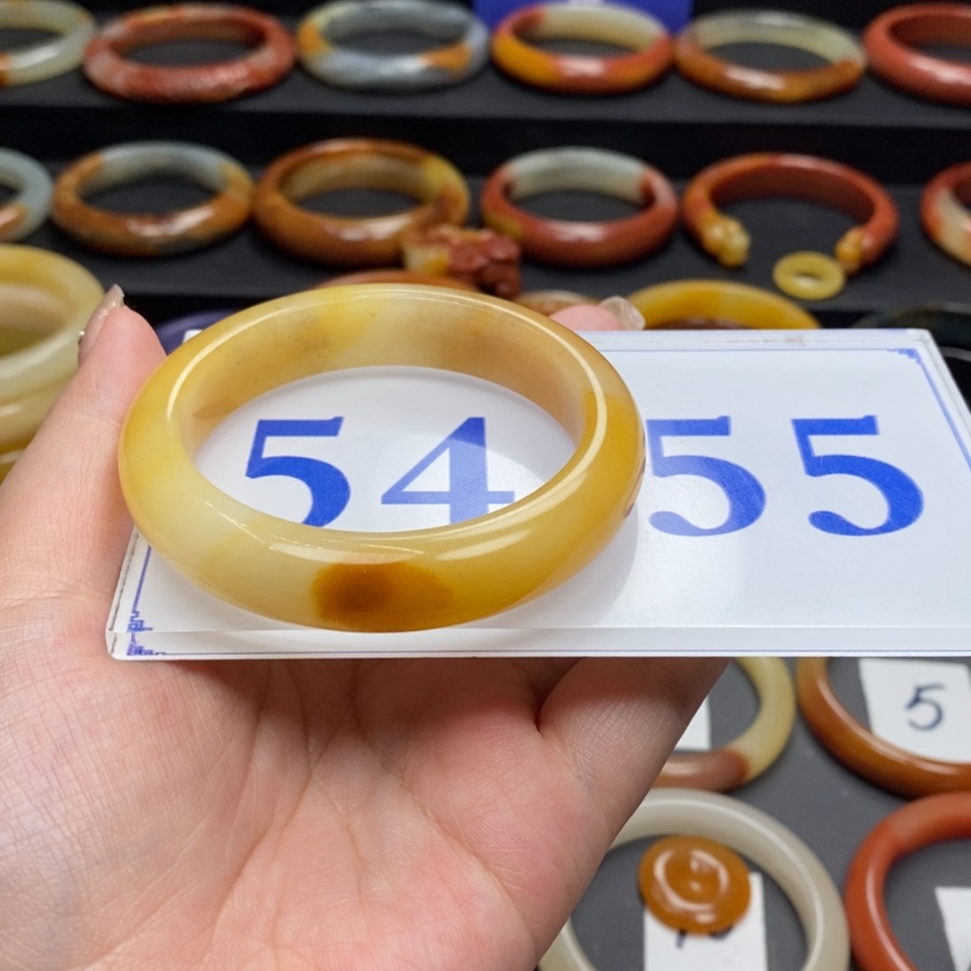 石英质玉（黄龙玉）手镯未镶嵌