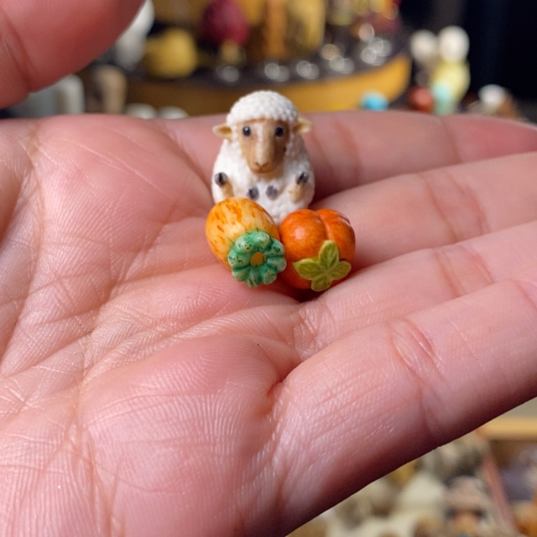 世***你琉璃/树脂/塑料类文玩配饰