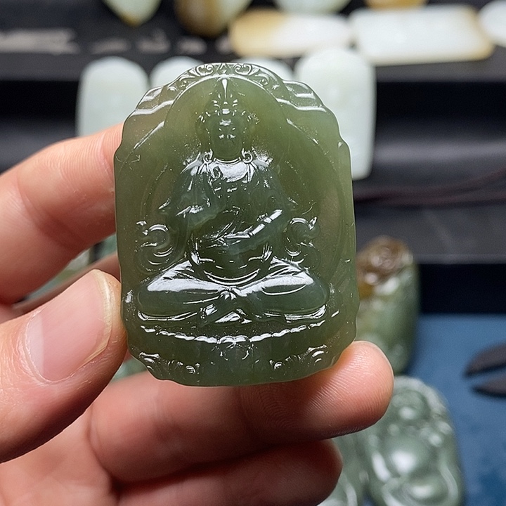 和田玉未镶嵌颈饰