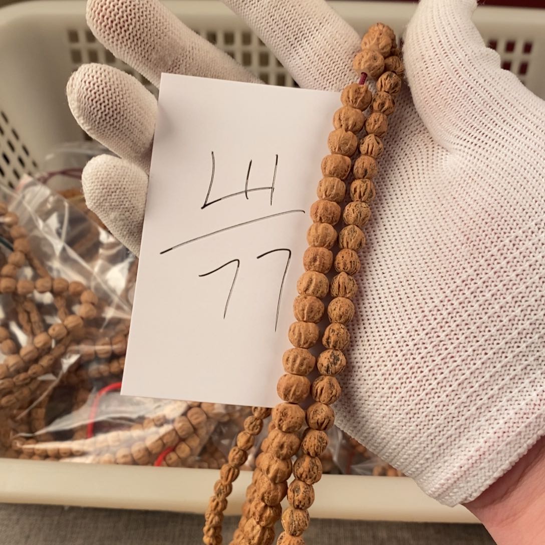 柏香籽/百香籽手串山**娃