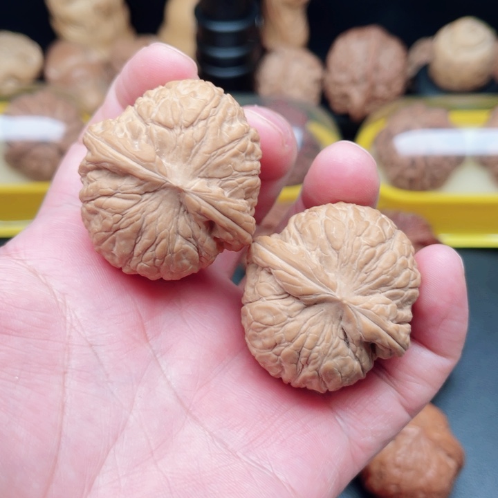 文玩核桃把件乾隆磨38×40×31