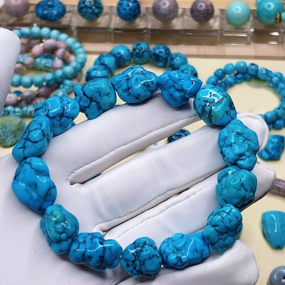 绿松石未镶嵌珠宝奇石