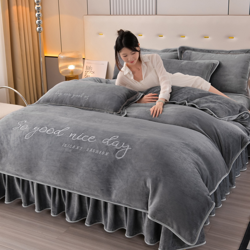 新款加厚绣花牛奶绒四件套加绒纯色双面绒不掉毛 不起静电 不起球