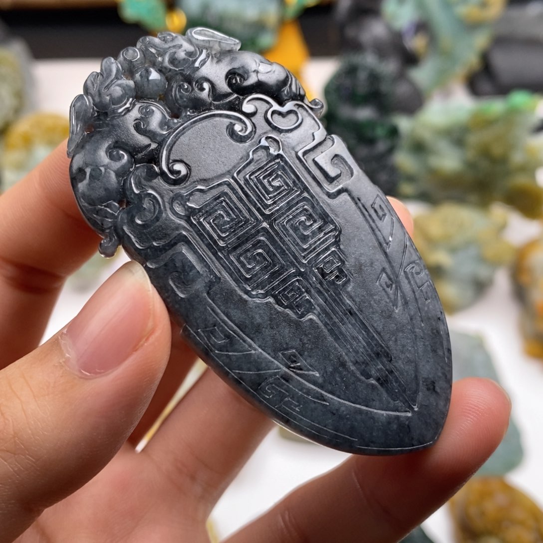 定制翡翠未镶嵌翡翠