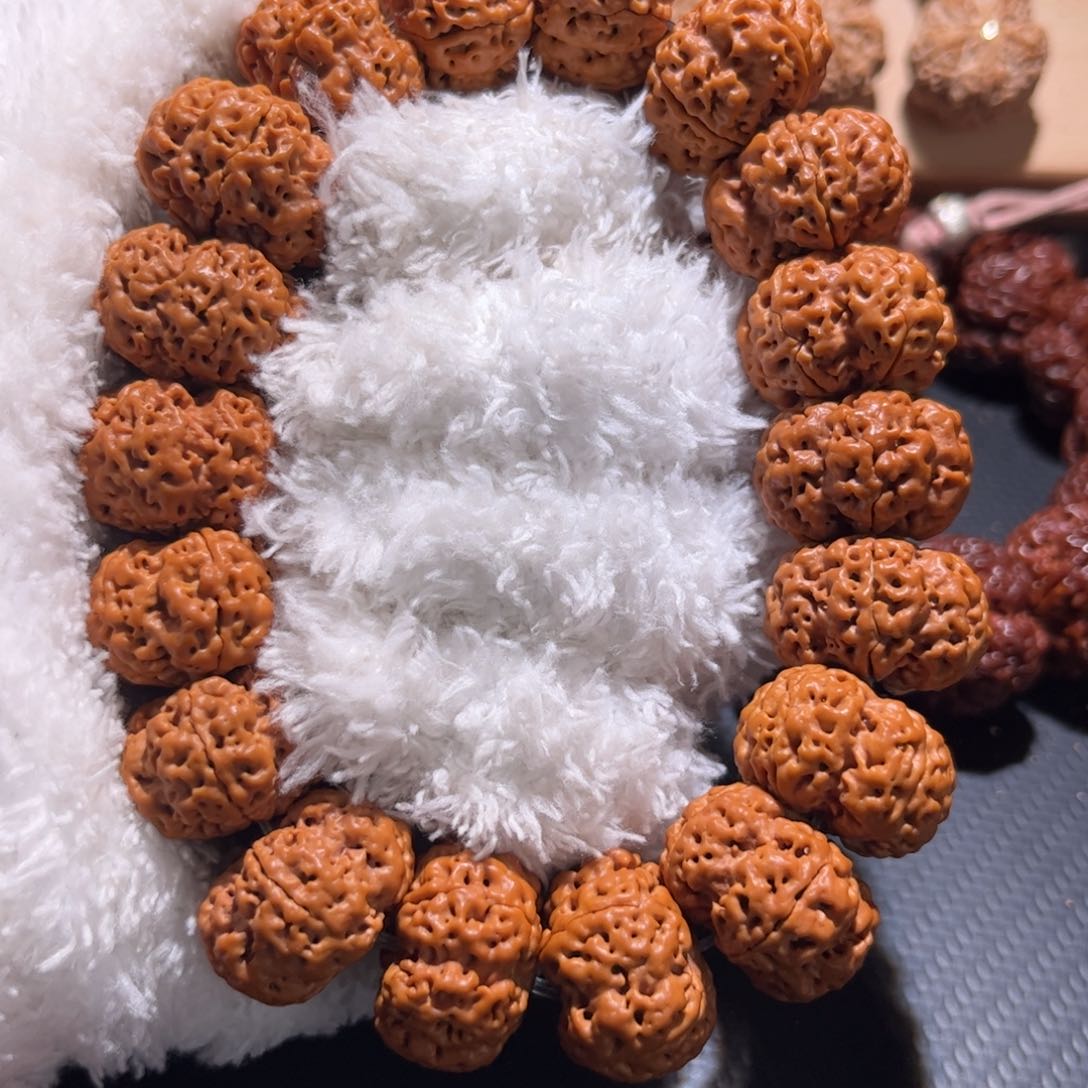 金刚菩提手串夹板梅花22