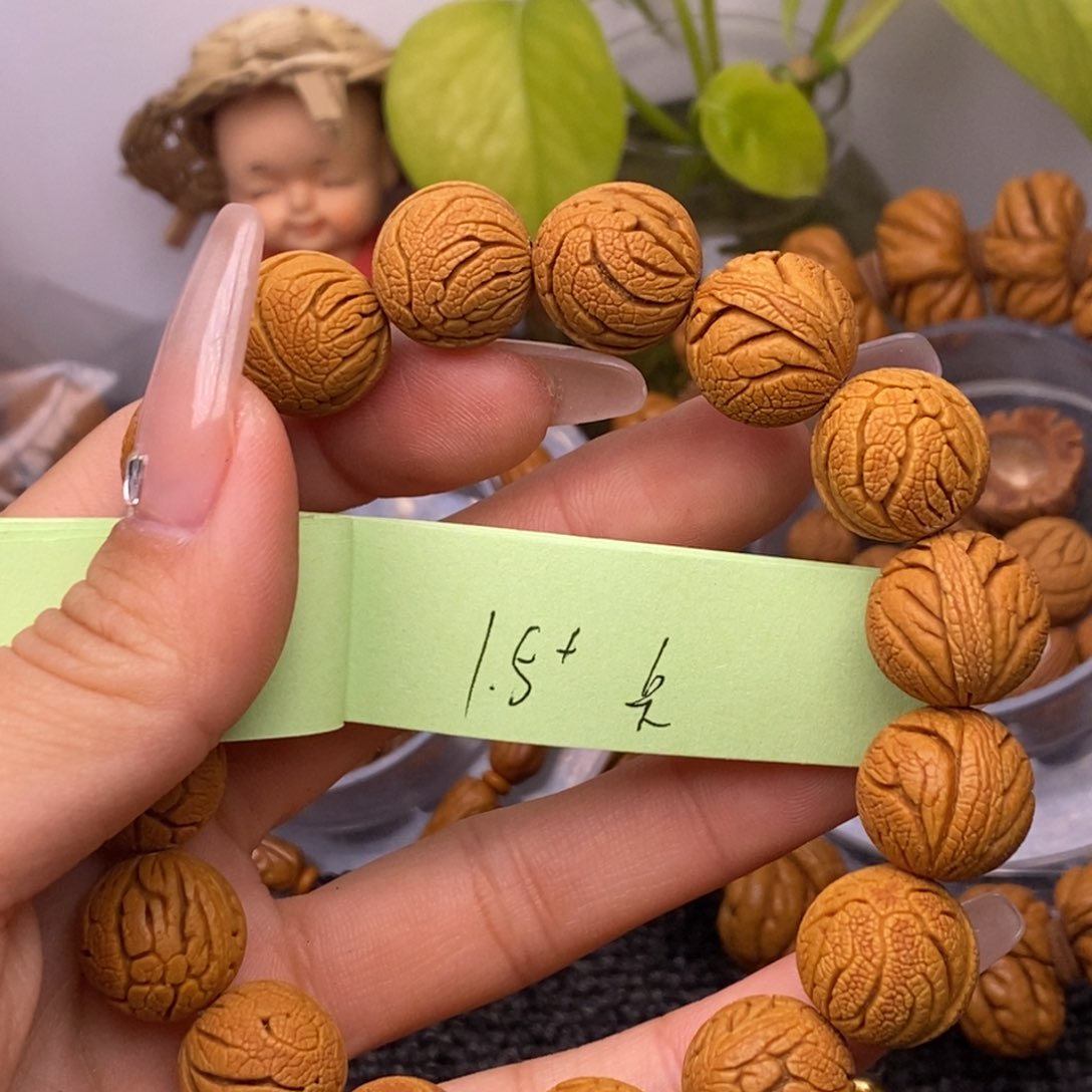 秦岭山脉龙纹桃核 16