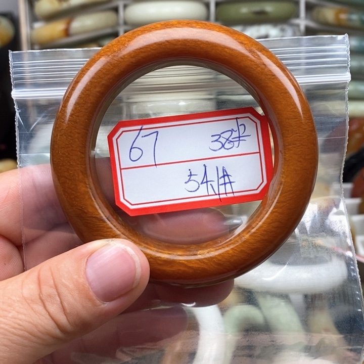 未镶嵌蛇纹石玉颈饰用****2