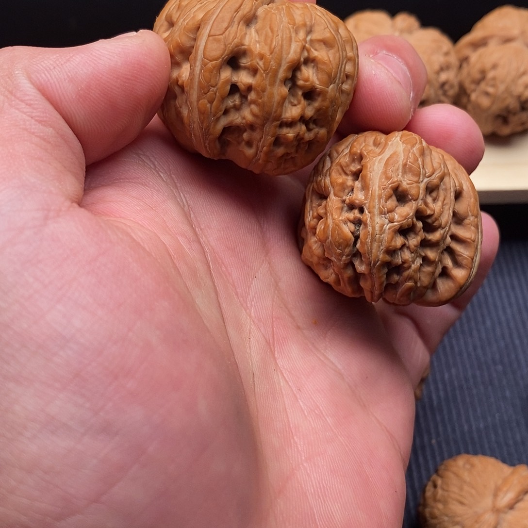 七***夜文玩核桃吊坠元宝