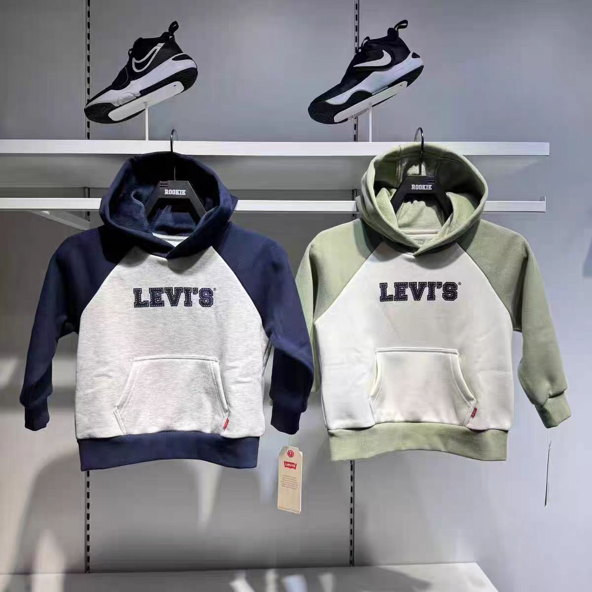 Levi's李维斯儿童装百搭舒适时尚运动休闲加绒套头卫衣 LV2542153