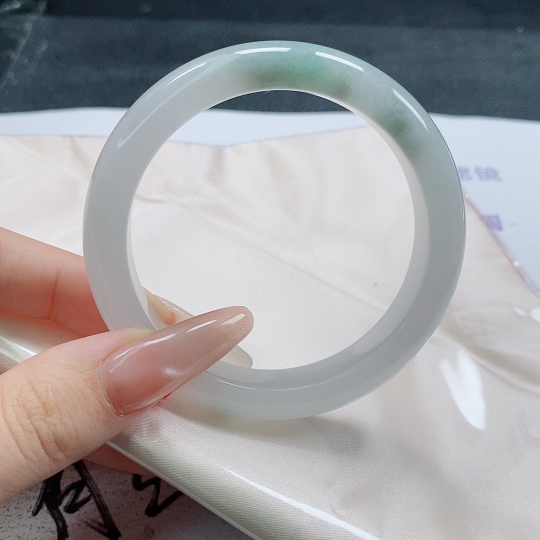 【闪购商品】未镶嵌手镯翡翠520号