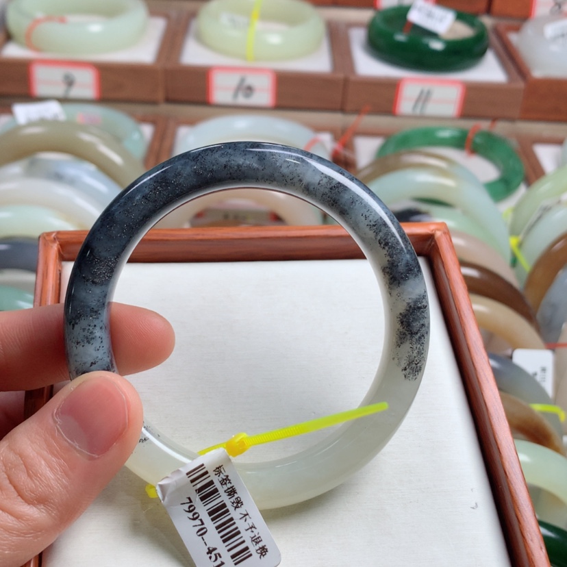 【闪购商品】和田玉手镯未镶嵌55.3