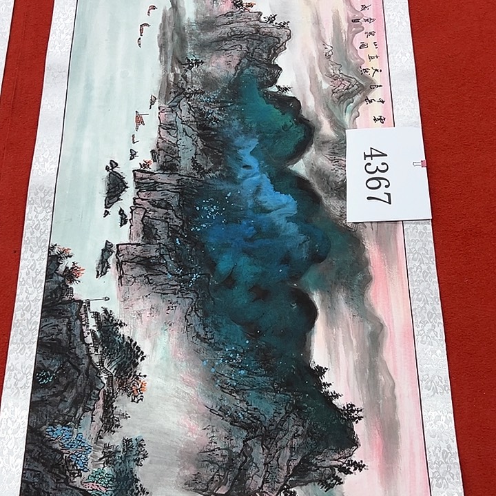 国画纯手绘 风格独特新颖