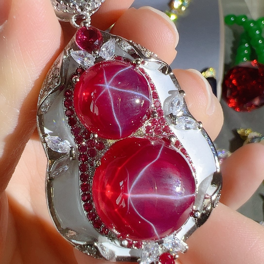 花岗石钨合金红色蓝色吊坠