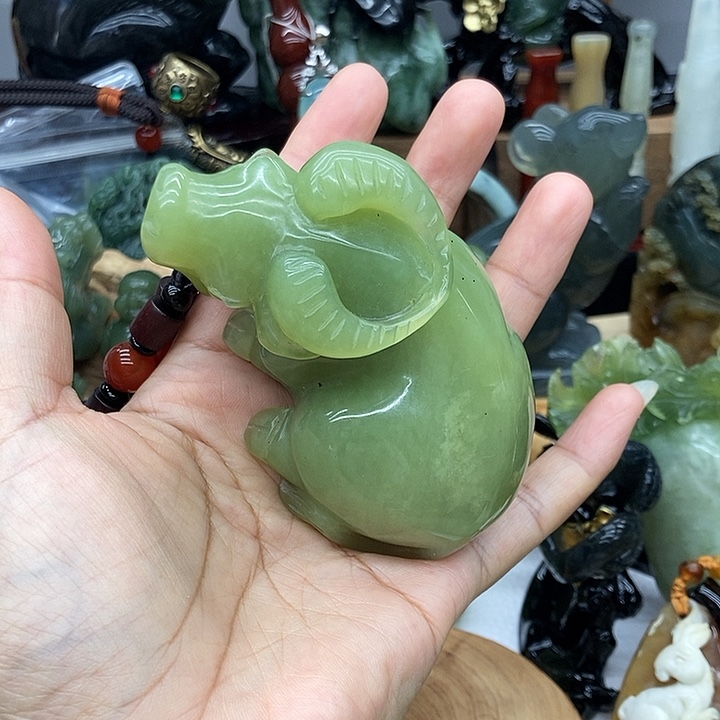 未镶嵌岫玉手把件