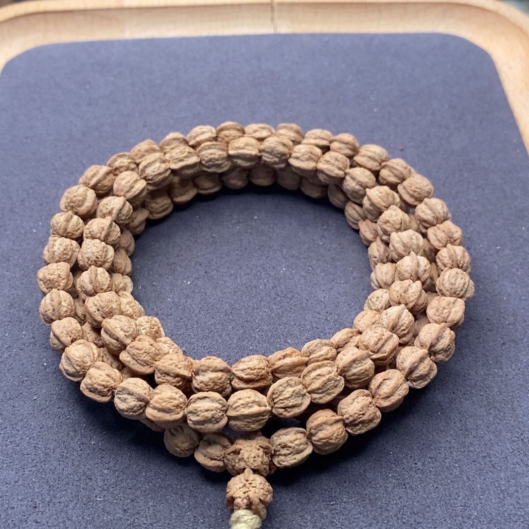 柏香籽/百香籽吊坠不**心