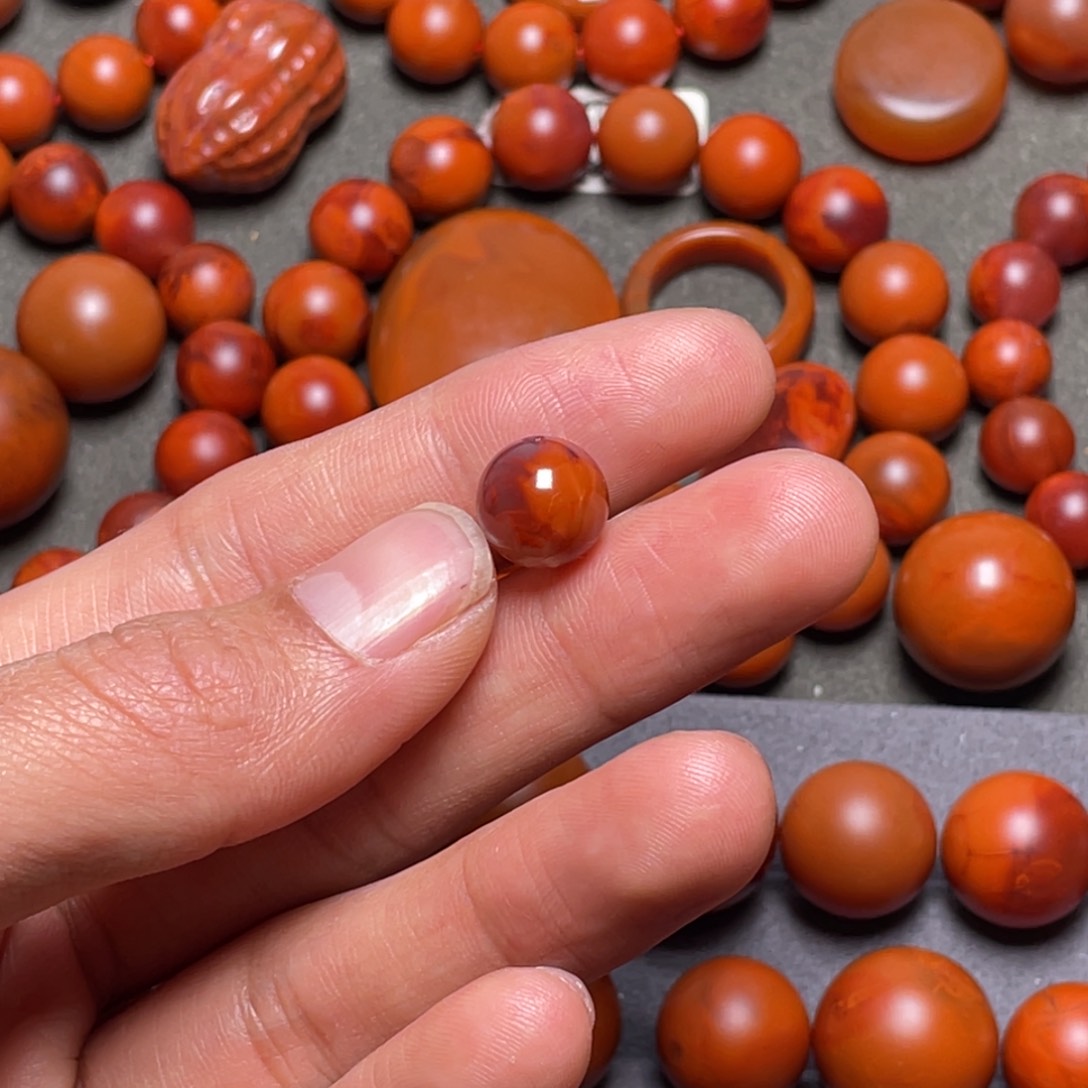 南红玛瑙南红珠子10.6毫米未镶嵌恩*