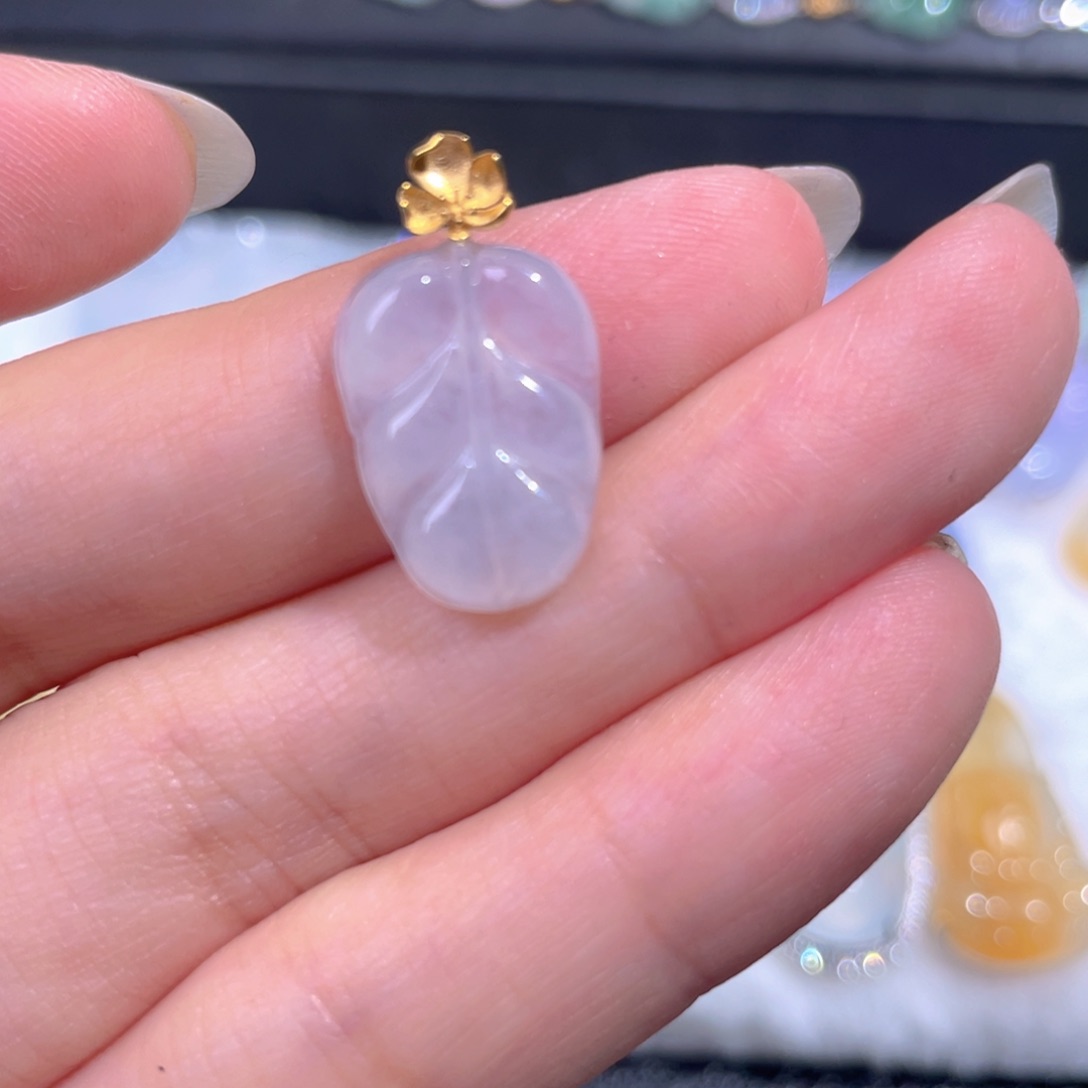 颈饰18K金镶嵌翡翠翡翠
