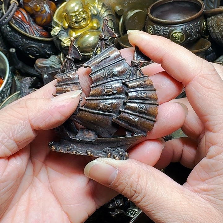铜器摆件收收藏藏