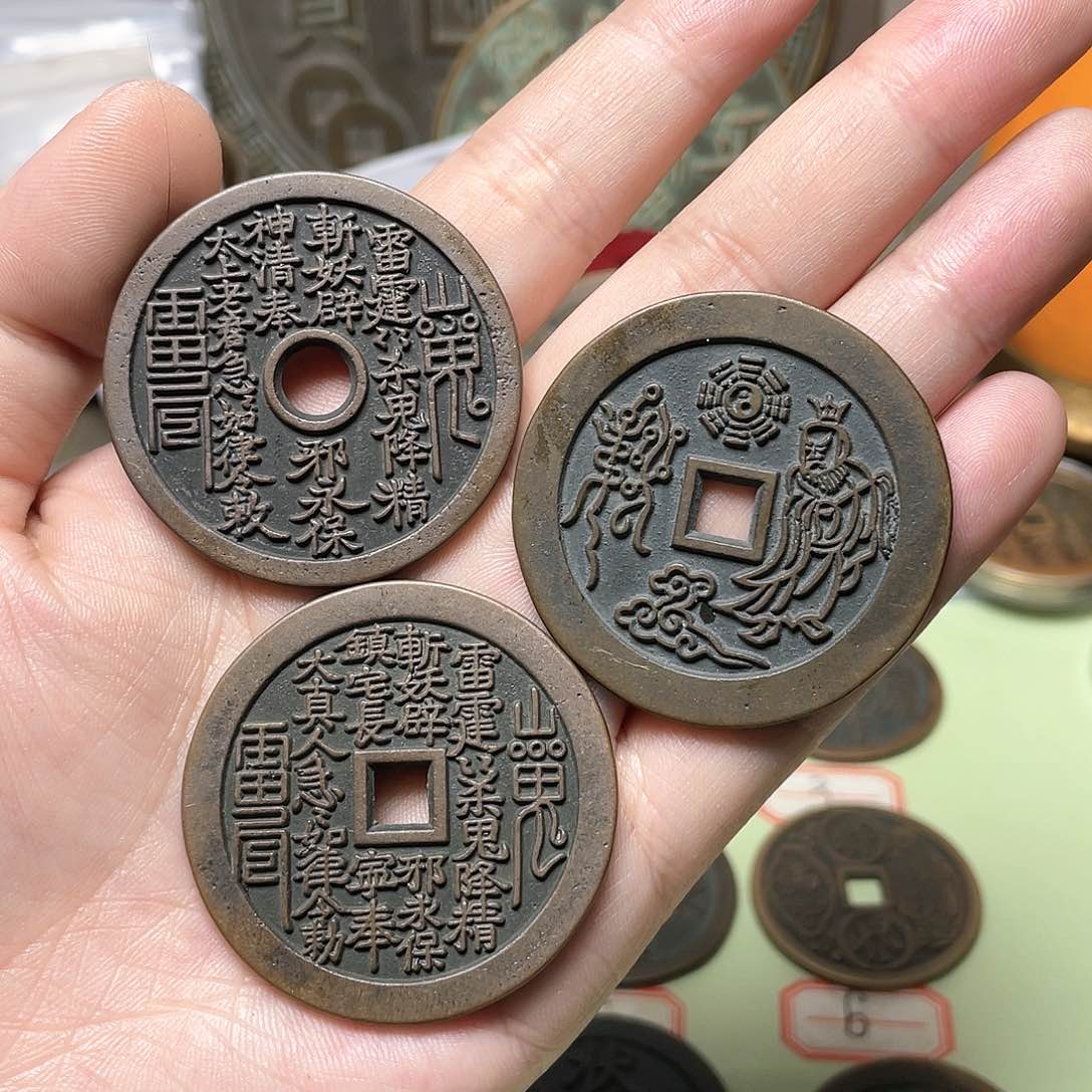 铜  经典天圆地方大真人老君组合山花套装