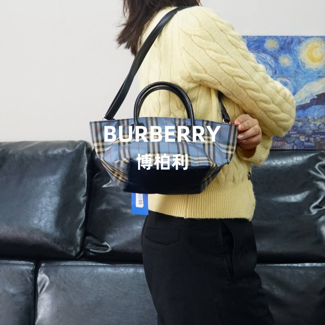 95新 BURBERRY/博柏利  巴宝莉/格纹斜挎包/FYJJ01707111/7111