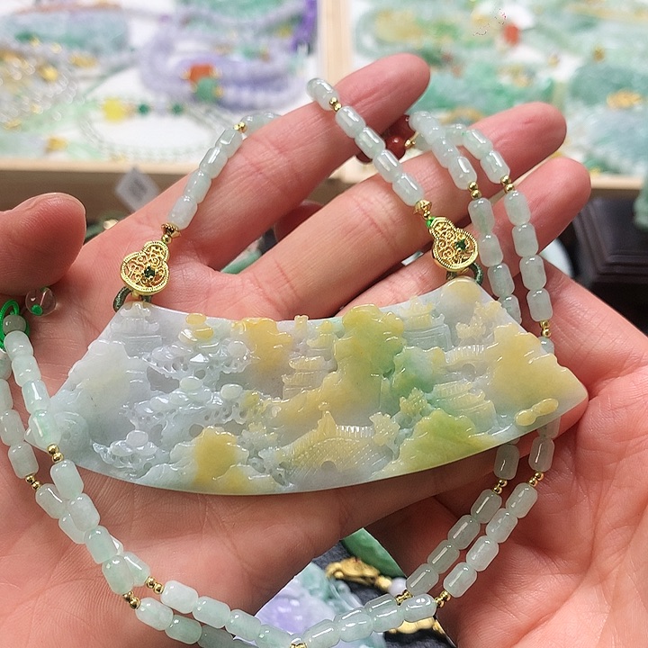 翡翠颈饰未镶嵌吊坠