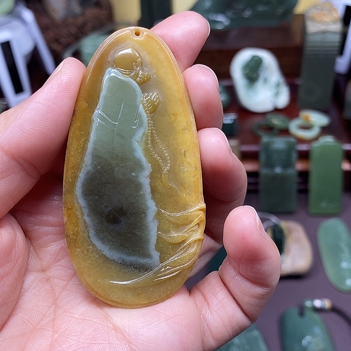 岫岩河磨玉（透闪石质玉）析木未镶嵌恒*