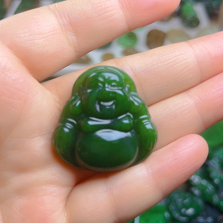 颈饰未镶嵌和田玉好***?