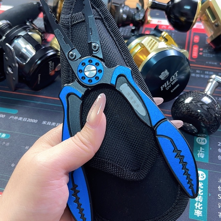特价铝合金路亚钳颜色随机