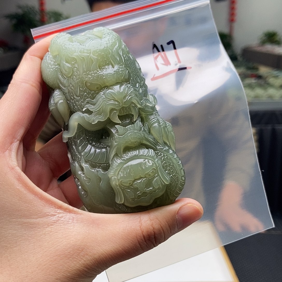 和田玉颜色多样性发拍一发一未镶嵌