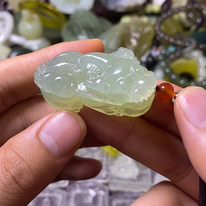 岫玉岫玉颈饰未镶嵌