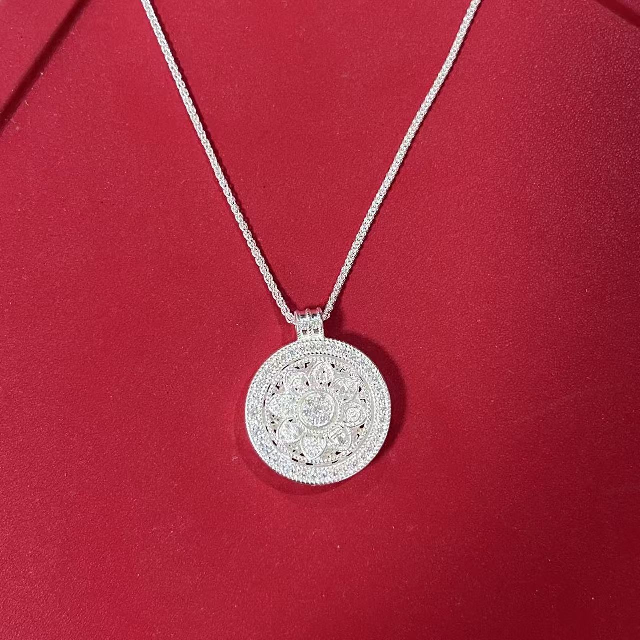  时尚百搭八宝罗盘项链