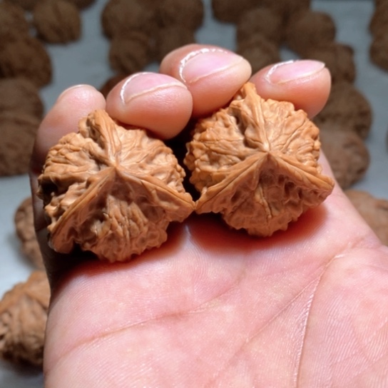 文玩核桃吊坠大****图36正奔