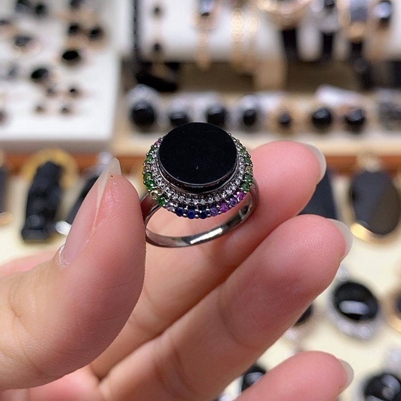 【闪购商品】翡翠戒指18K金镶嵌墨翠